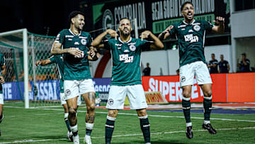 Goiás tem confronto direto com o Athletico-PR na 35ª rodada da Série B