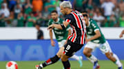 Calleri terminou 2024 com 21 participações em gols em 50 jogos