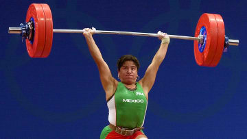 La atleta mexicana Soraya Jiménez ganó una medalla de oro en Sydney 2000