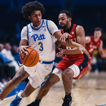 Pitt Panthers Guard Brandin "Beebah" Cummings Dribbles in the Season Opener Win over Youngstown State at the Petersen Events Center on Nov. 3, 2025