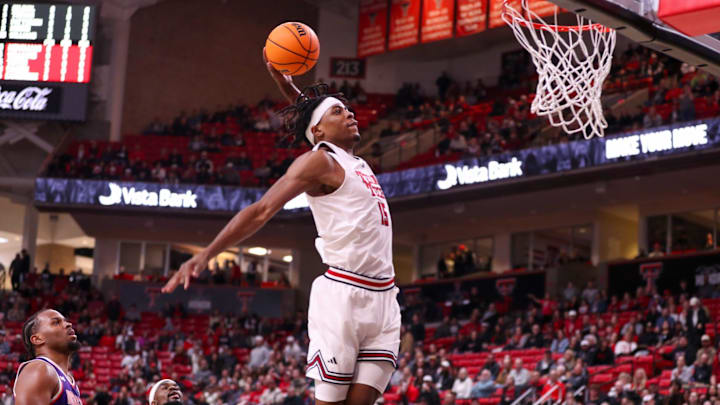 JT Toppin is a double-double machine and one of the most productive players in college basketabll JT Toppin is a double-double machine and one of the most productive players in college basketabll