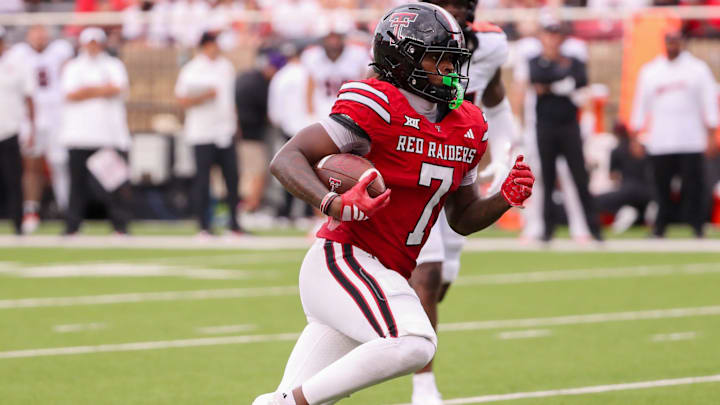Texas Tech's Terrance Carter Jr. runs after a catch against Oregon State during a non-conference football game, Saturday, Sept. 13, 2025, at Jones AT&T Stadium.
