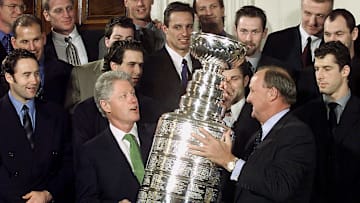 US-CLINTON-DALLAS STARS-THOMAS HICKS-TEAM