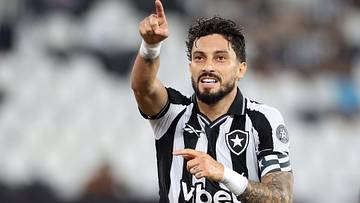 Alex Telles marcou um dos gols da vitória do Botafogo contra o Mirassol, pelo Brasileirão 2026