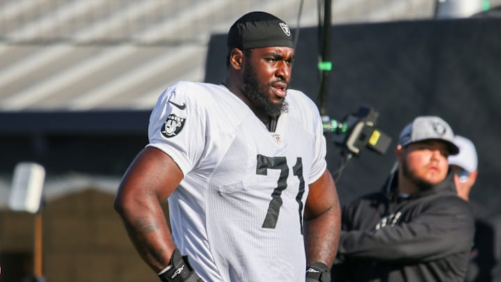 Las Vegas Raiders OT Delmar "DJ" Glaze