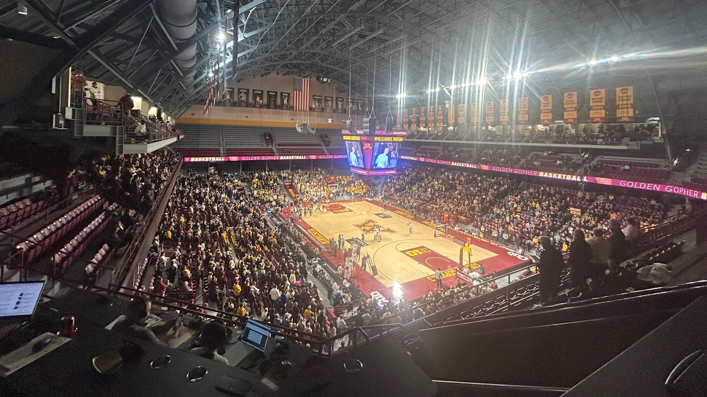 Gophers offer scholarship to 13-year-old Minnesota basketball phenom