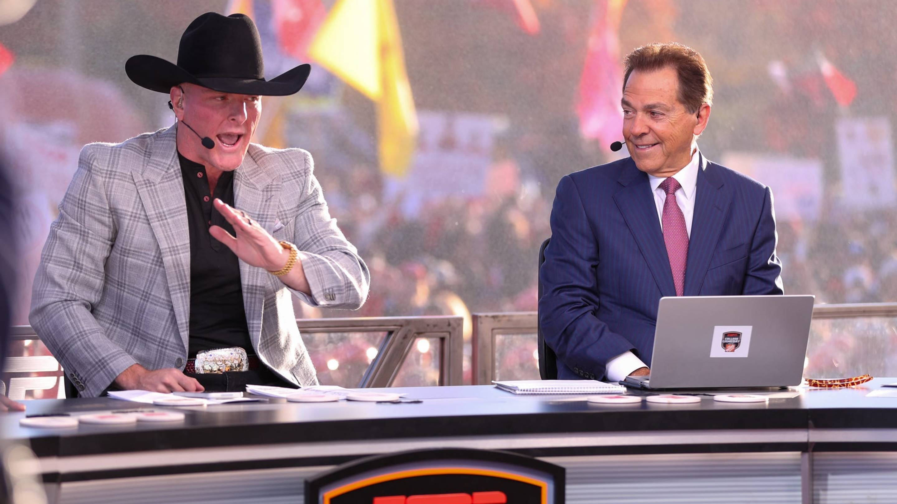 College GameDay Makes Official Predictions for Texas vs. Ohio State