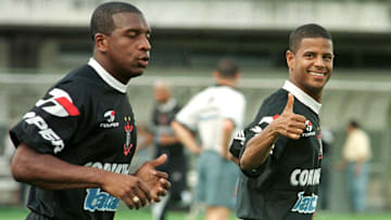 Marcelinho Carioca vestia a camisa do Corinthians em grandes viradas do clube