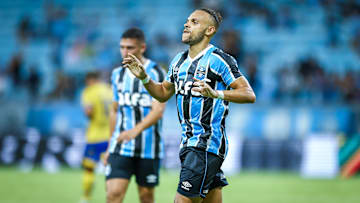 Braithwaite não tem lesão e vai para o jogo
