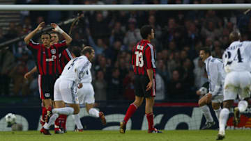 Real Madrid's Zinedine Zidane scores the second go