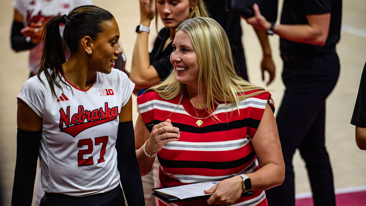 Nebraska Volleyball Gains First-Place Vote, Maintains No. 1 Ranking in AVCA Poll