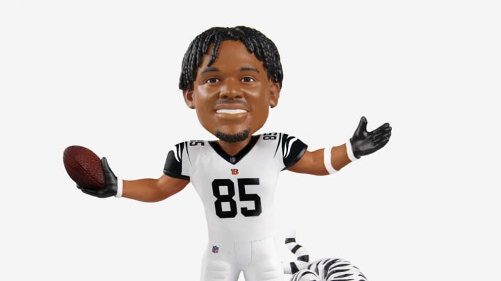 FOCO bobblehead of Joe Burrow with white Bengal tiger now available