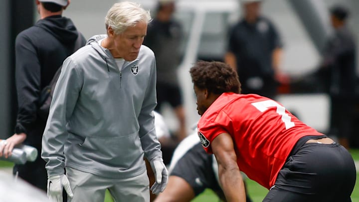 Las Vegas Raiders Pete Carroll, QB Geno Smith at practice this week preparing to take on the Tennessee Titans on Sunday. Las Vegas Raiders Pete Carroll, QB Geno Smith at practice this week preparing to take on the Tennessee Titans on Sunday.