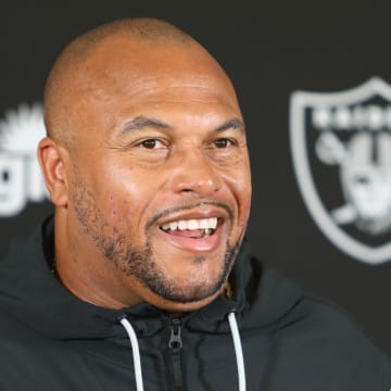 Las Vegas Raiders Coach Antonio Pierce