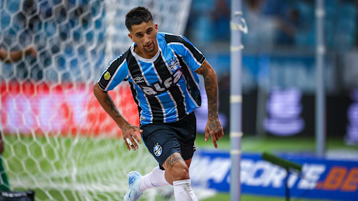Cristian Olivera, atacante do Grêmio