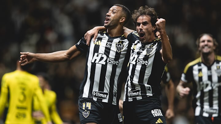Vitor Hugo e Igor Gomes, jogadores do Atlético em 2025