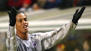 Ronaldinho vistiendo la camiseta del PSG