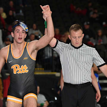 Pitt Wrestling 157-pounder Dylan Evans