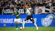Vitor Roque e André Carrillo já defenderam suas respectivas seleções