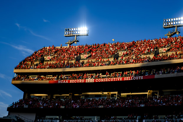 The Huskers celebrated the 400th consecutive sellout at Memorial Stadium. 
