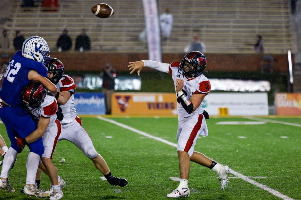 Lamar (Missouri) quarterback Alex Wilkerson