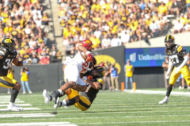 Iowa LB Kyler Fisher. (Rob Howe/HN) 