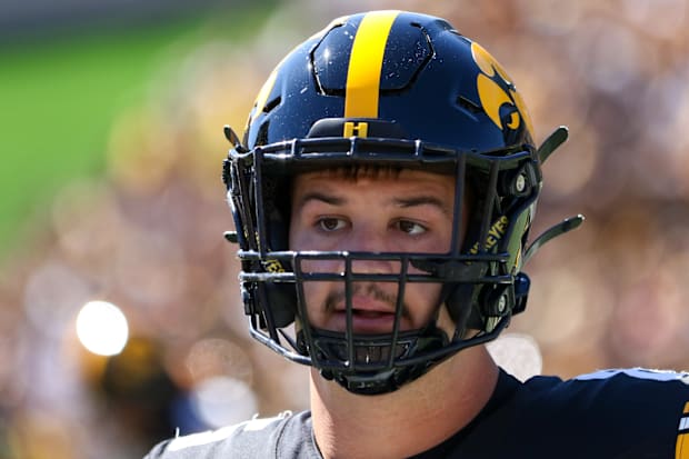 Iowa TE Luke Lachey. (Rob Howe/HN) 