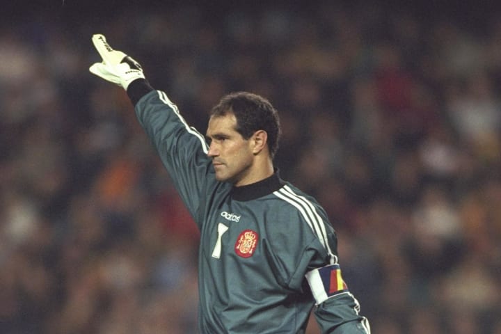 Top 11 players with most matches in Laliga history: Andoni Zubizarreta-sportzpoint.com