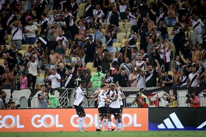 Flamengo e Vasco empataram em 1 a 1 no Maracanã