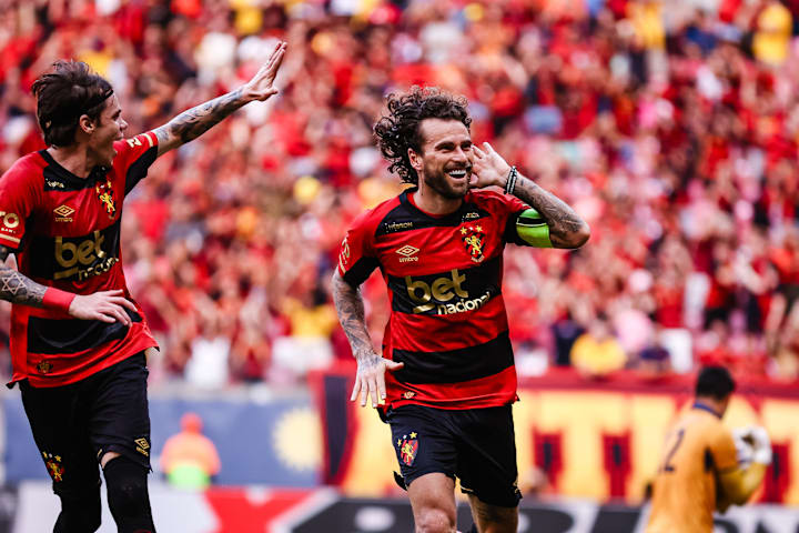 Chrystian Barletta e Lucas Lima, jogadores do Sport em 202