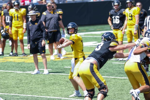 Iowa QB James Resar at practice on Aug. 10, 2024 in Iowa City. (Rob Howe/HN) 