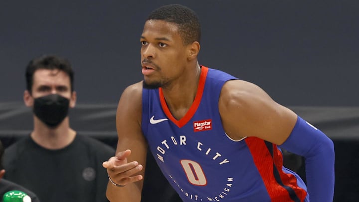 Former Detroit Pistons guard Dennis Smith Jr. (0) points as he makes a three-point basket against the Toronto Raptors during the first half at Amalie Arena.