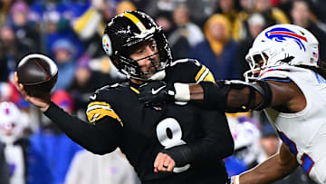 Buffalo Bills v Pittsburgh Steelers