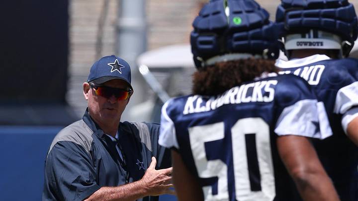Jul 30, 2024; Oxnard, CA, USA; Dallas Cowboys defensive coordinator Mike Zimmer during training camp at the River Ridge Playing Fields in Oxnard, California. Mandatory Credit: Jason Parkhurst-USA TODAY Sports