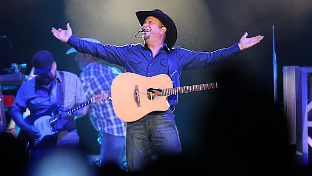 Garth Brooks sold out Memorial Stadium in 2021.