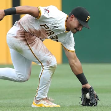 Jul 19, 2025; Pittsburgh, Pennsylvania, USA; Pittsburgh Pirates second baseman Nick Gonzales (39) fields a ground ball for an out  against Chicago White Sox second baseman Chase Meidroth (not pictured) during the fourth inning at PNC Park. Mandatory Credit: Charles LeClaire-Imagn Images
