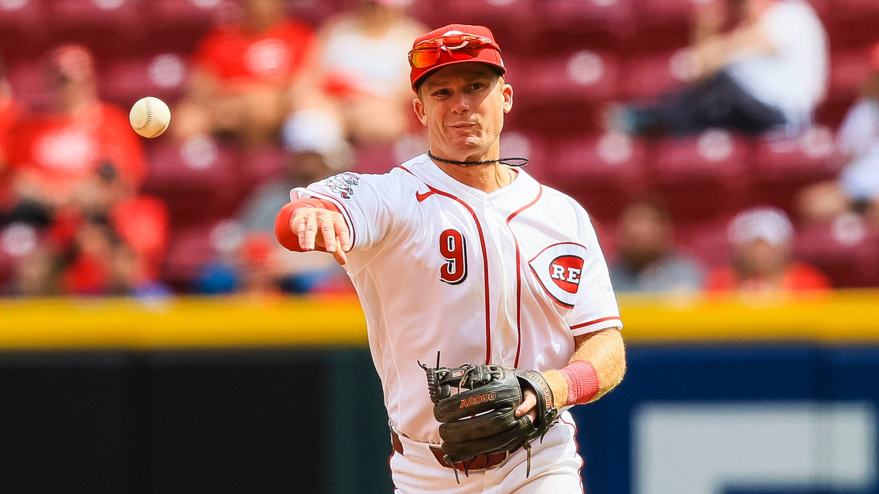 Reds have a compelling reason to move Matt McLain to center field in 2027