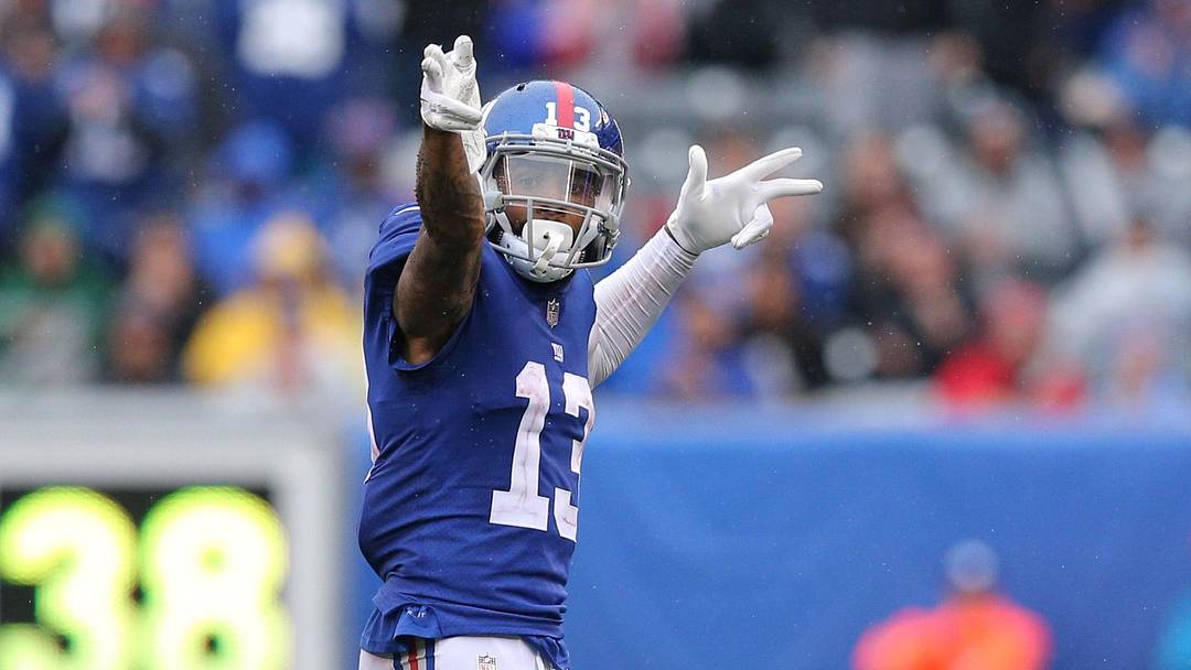 New York Giants wide receiver Odell Beckham Jr. dazzled football fans with his one-handed catches.