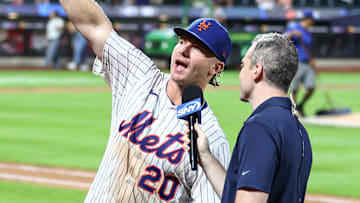 New York Mets first baseman Pete Alonso waves to the fans.