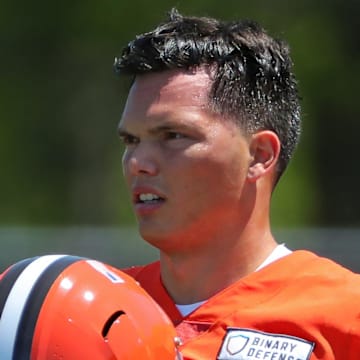 Browns quarterback Dillon Gabriel gets ready during Day 2 of rookie minicamp on Saturday, May 10, 2025, in Berea.