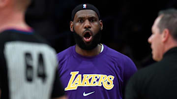 Phoenix Suns v Los Angeles Lakers