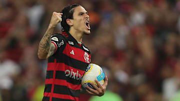 Pedro segue em recuperação de lesão no joelho