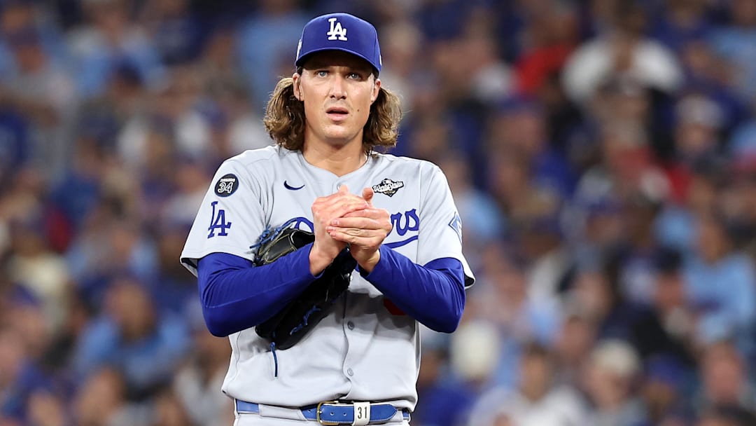 World Series - Los Angeles Dodgers v Toronto Blue Jays - Game Six