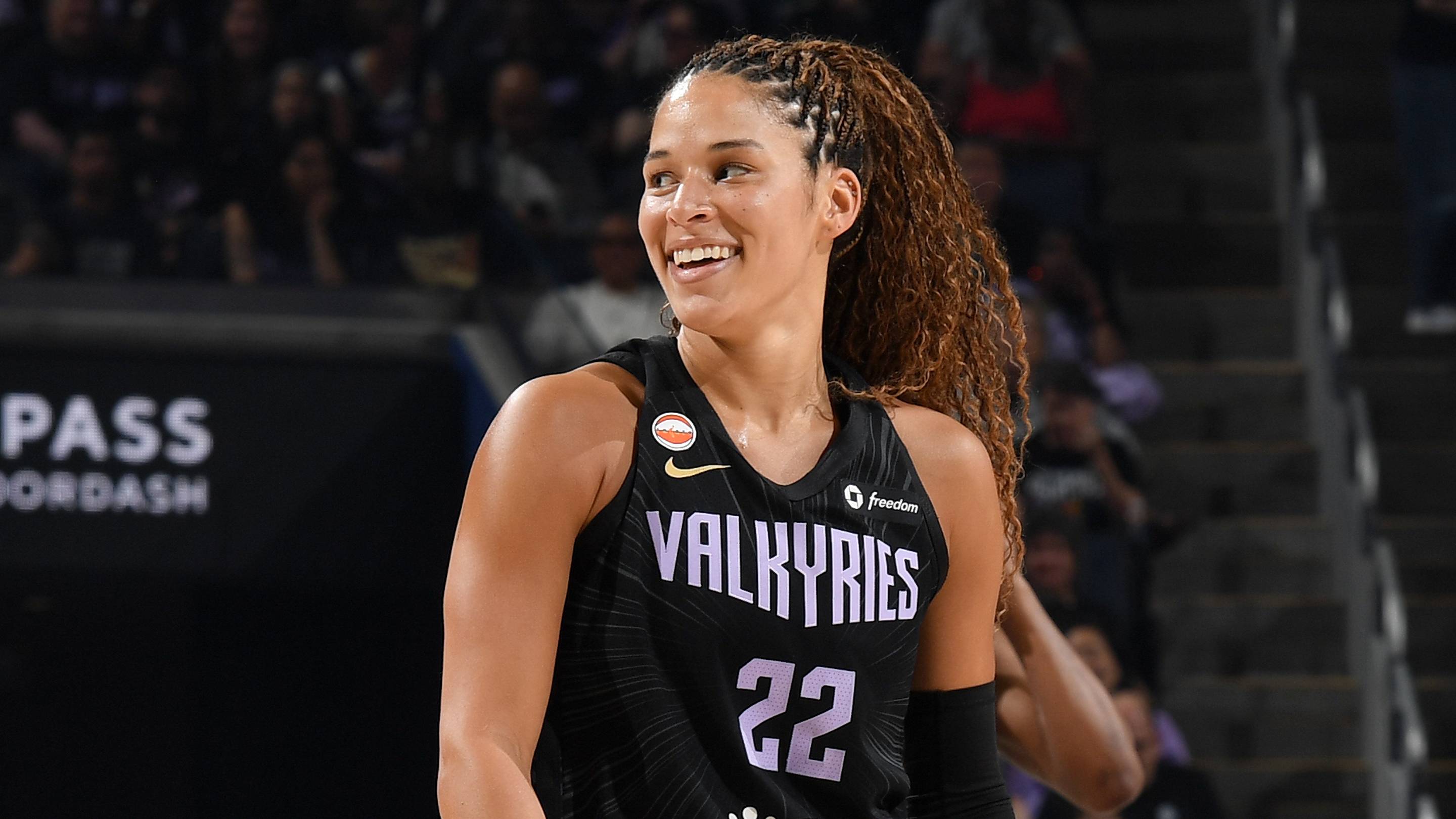 WNBA Standings: Valkyries keep top contenders on notice