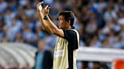 Zé Ricardo é o atual comandante técnico do Gigante da Colina.