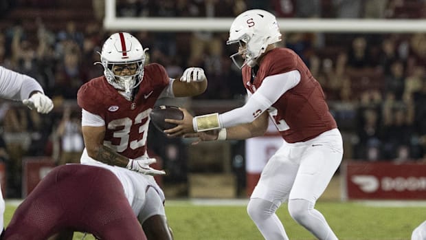 Stanford Cardinal quarterback Elijah Brown