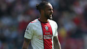 Theo Walcott et ses coéquipiers de Southampton sont officiellement relégués en Championship.