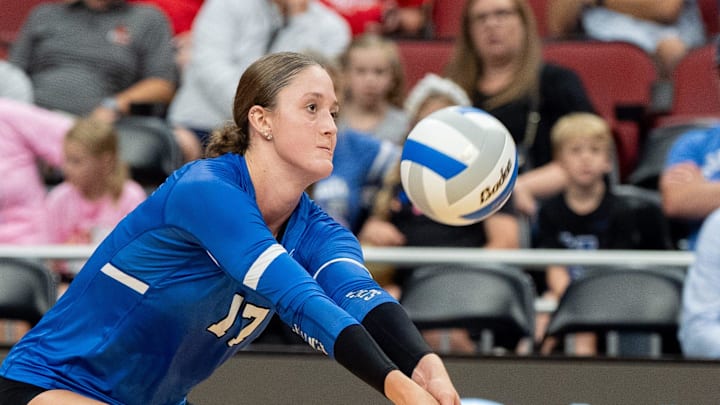 Kentucky Wildcats Brooklyn DeLeye (17) digs the ball during their game against University of Nebraska on Tuesday, Aug. 27, 2024 at the KFC YUM! Center in Louisville, Ky.