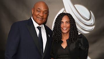 George Foreman y su esposa Mary Joan, que lo acompañó hasta el último día de su vida