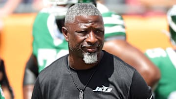 NY Jets head coach Aaron Glenn